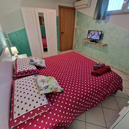 Апартаменты Casa Dell'Ape Maia Термоли Экстерьер фото